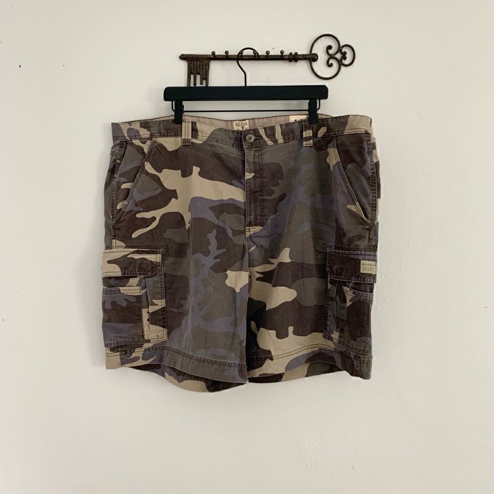 Red Head camouflage cargo shorts men’s size 46